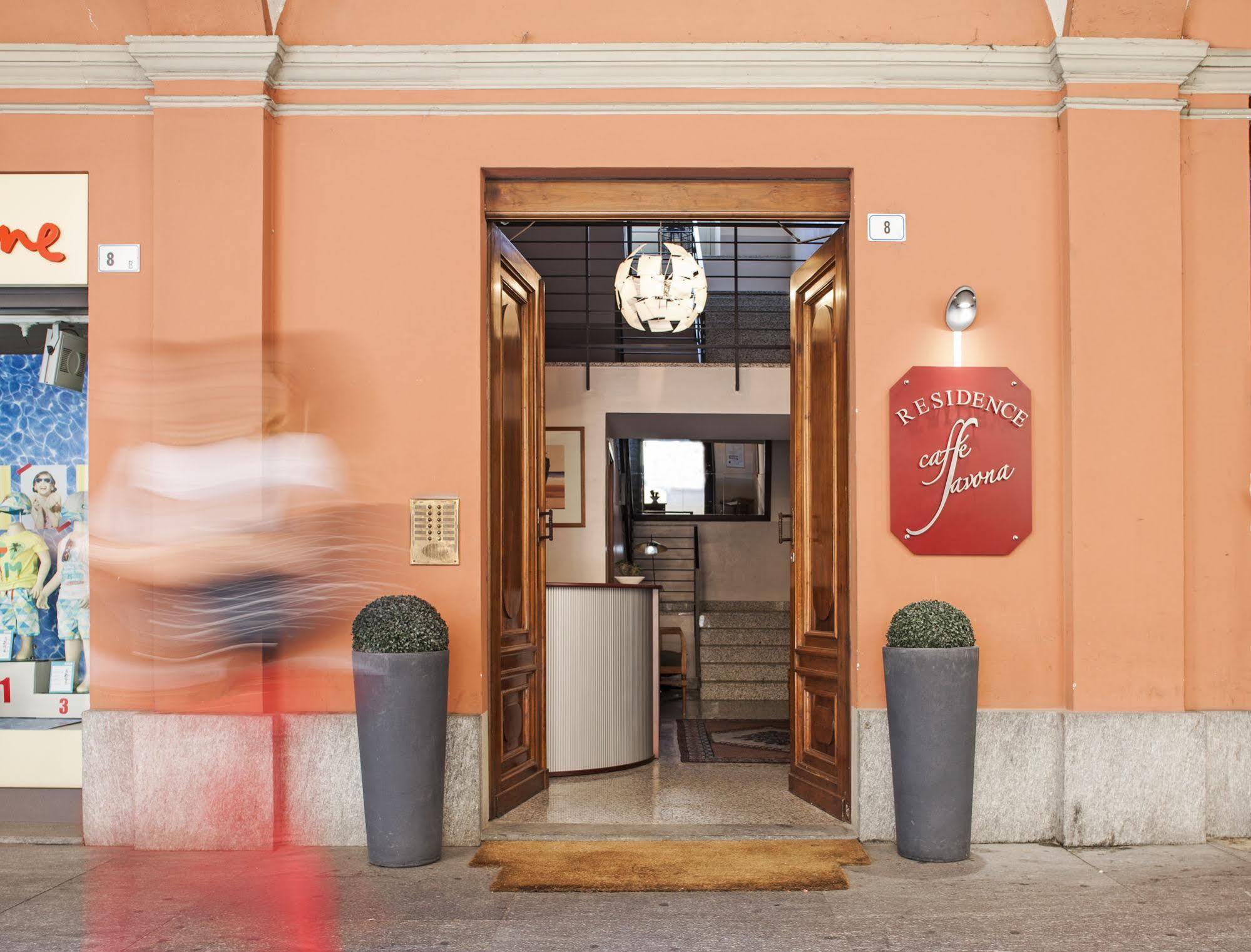 Residence Caffe Savona Alba  Zewnętrze zdjęcie
