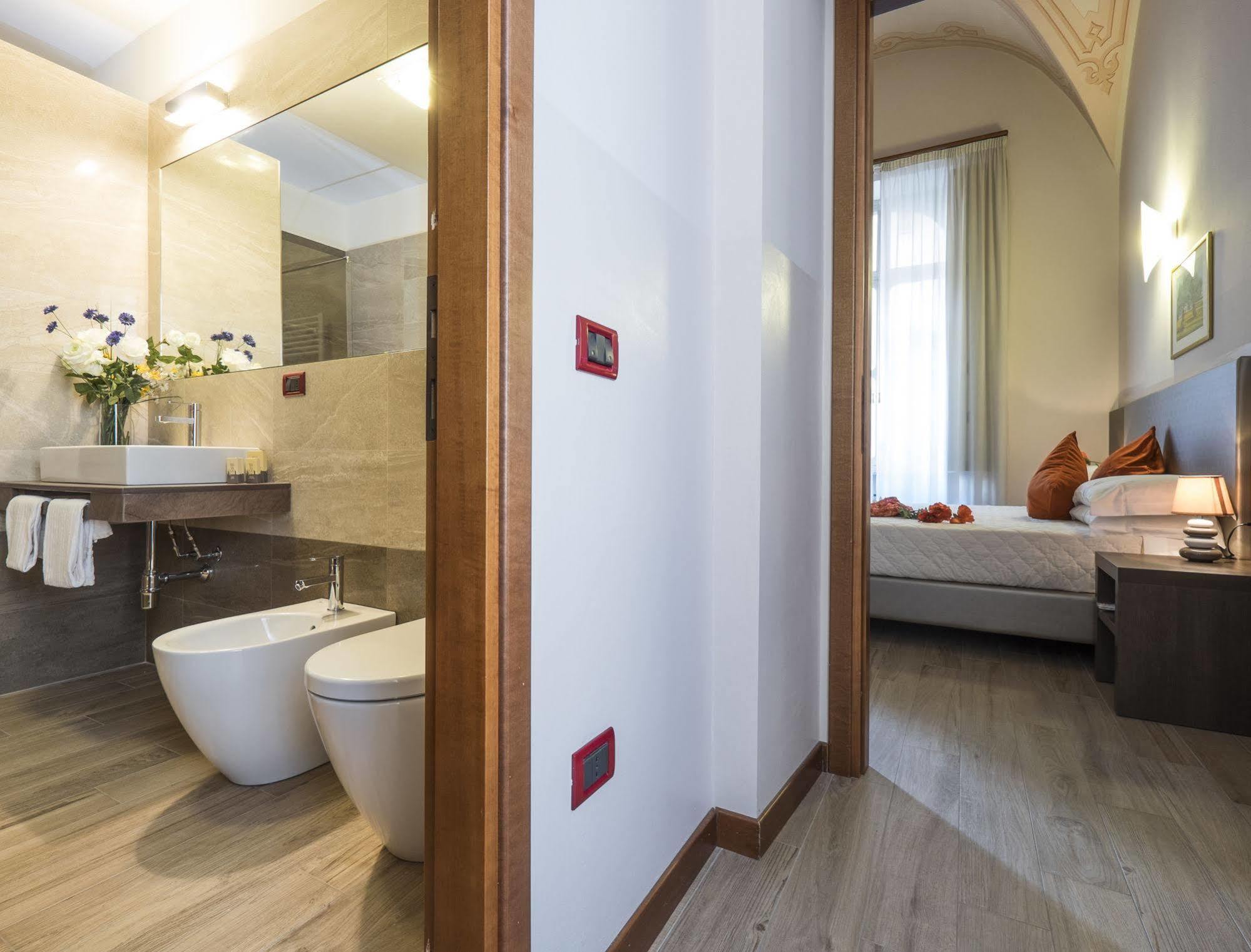 Residence Caffe Savona Alba  Zewnętrze zdjęcie