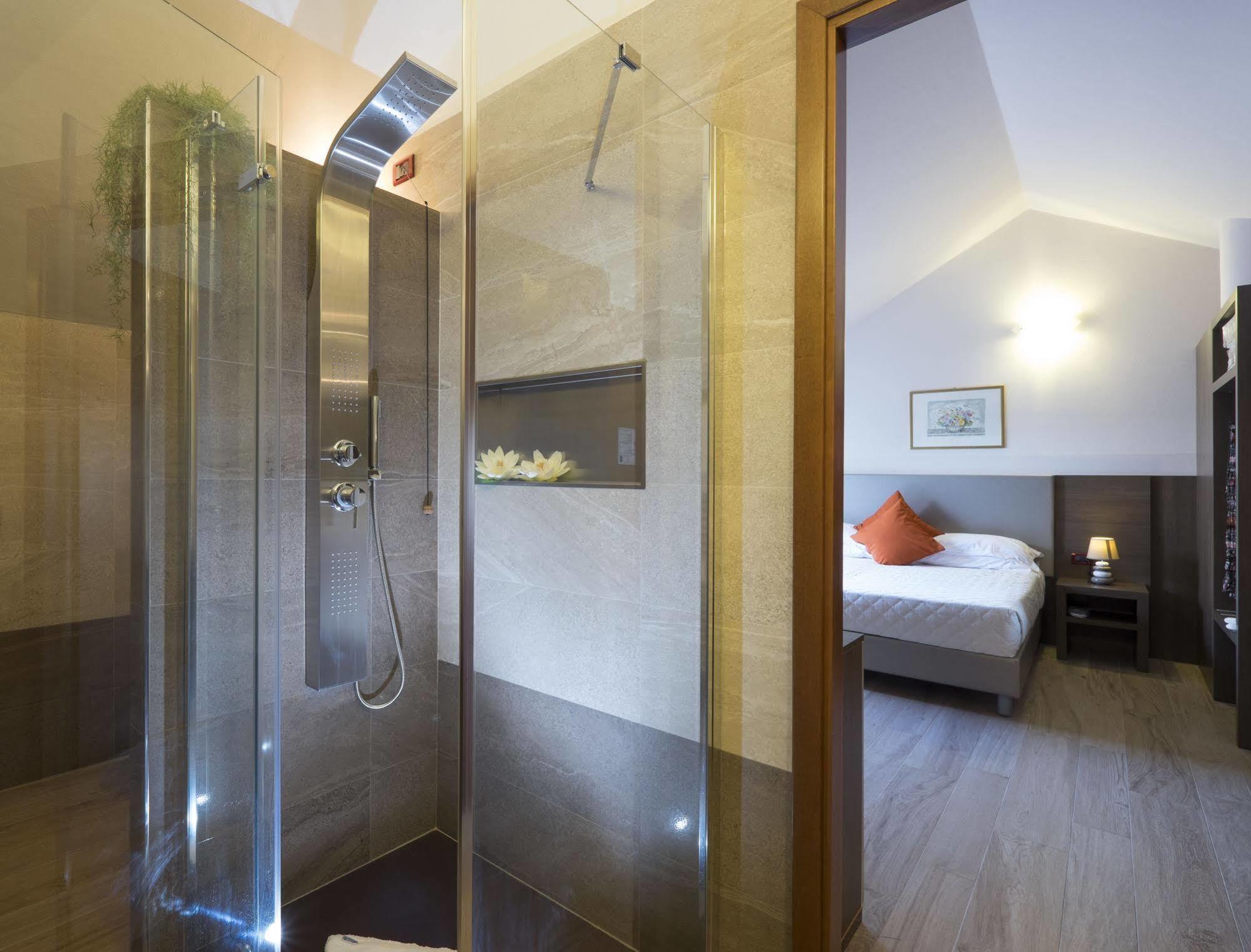 Residence Caffe Savona Alba  Zewnętrze zdjęcie